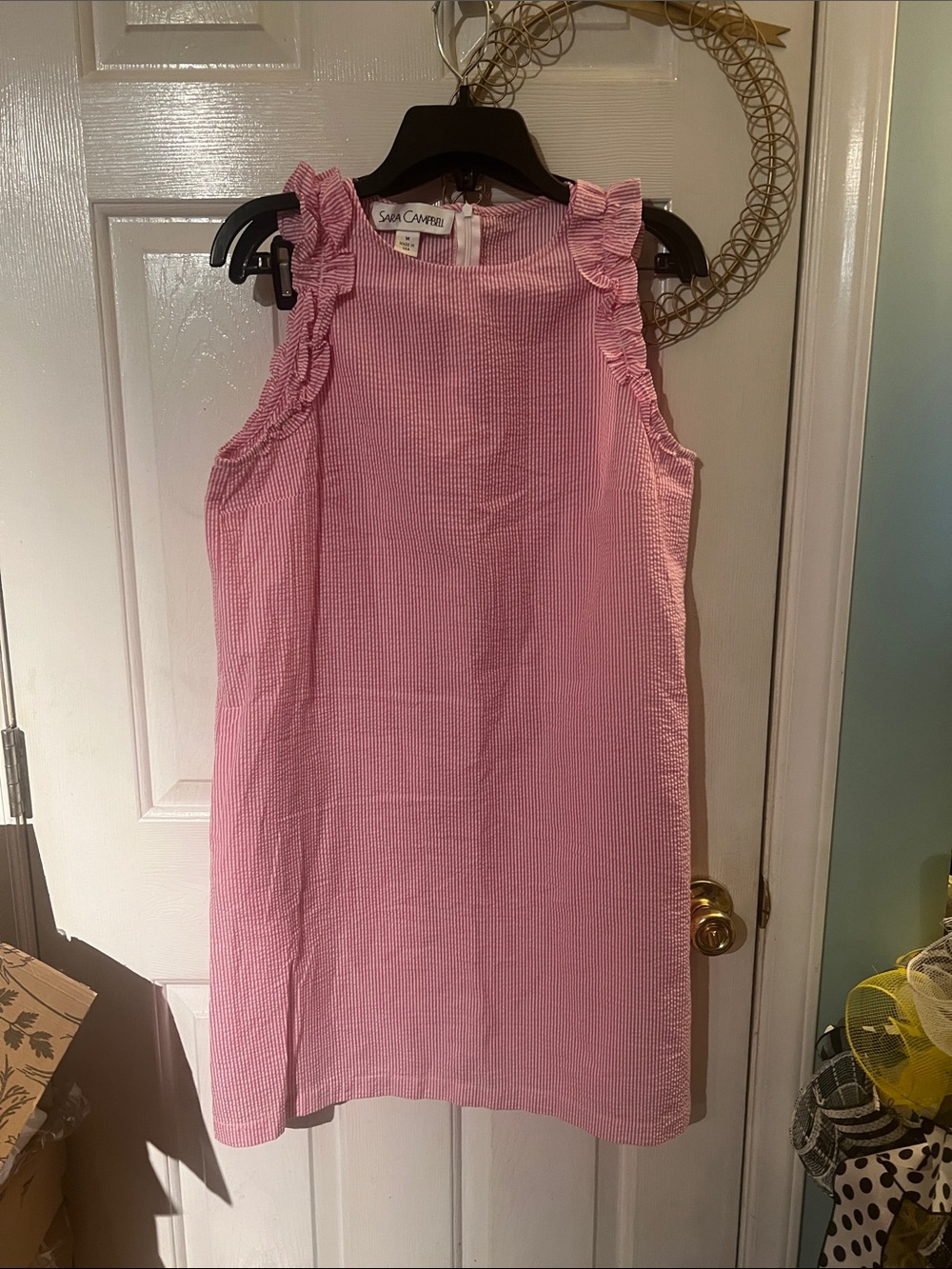 💐💐💐Sara Campbell dress. Searsucker, pink and white ruffle sleeve detail, NWOT